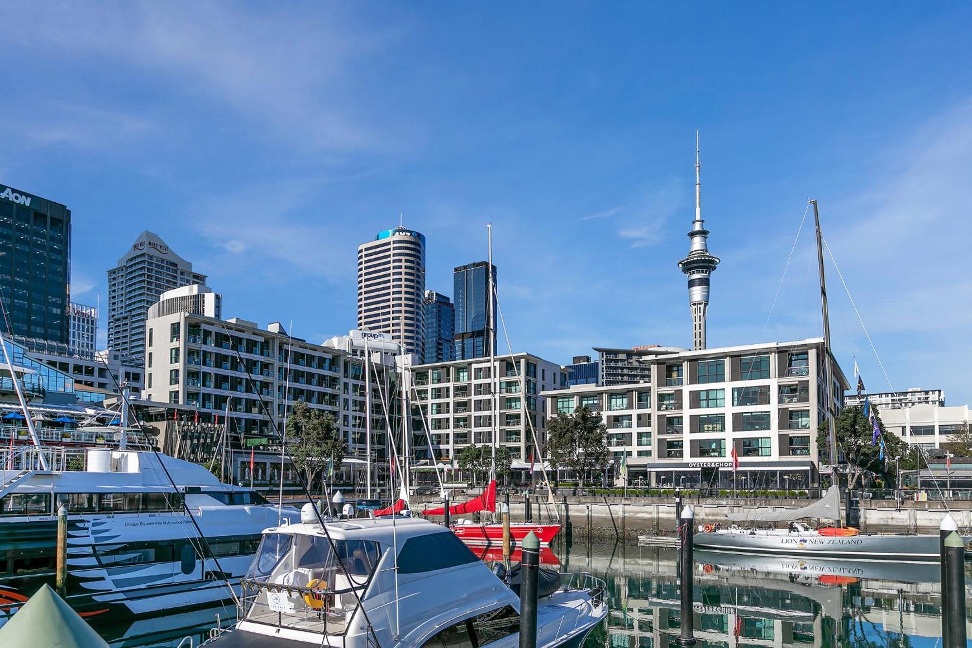 Luxurious & Spacious Living With Breathtaking Views Auckland Extérieur photo