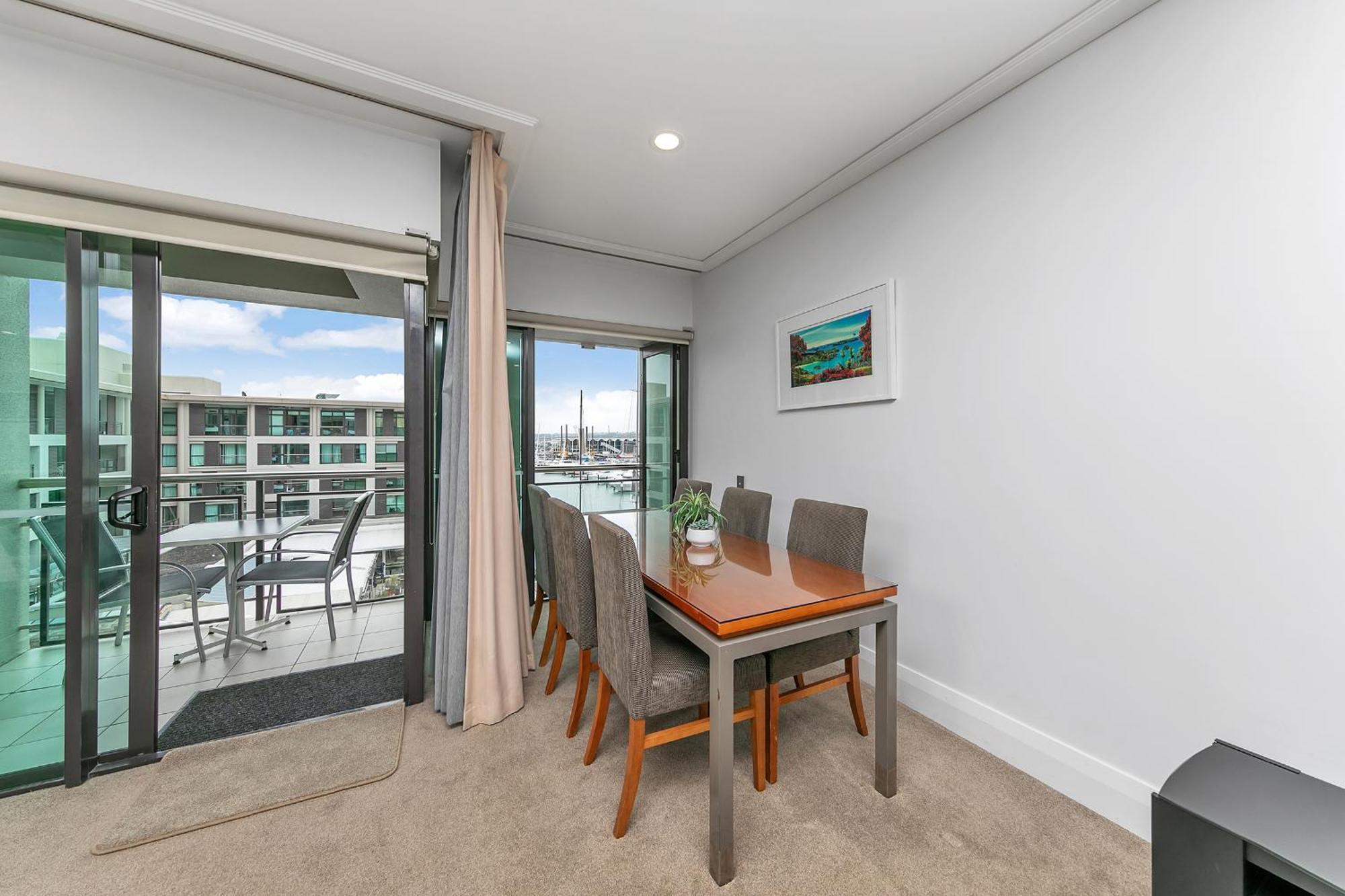 Luxurious & Spacious Living With Breathtaking Views Auckland Extérieur photo