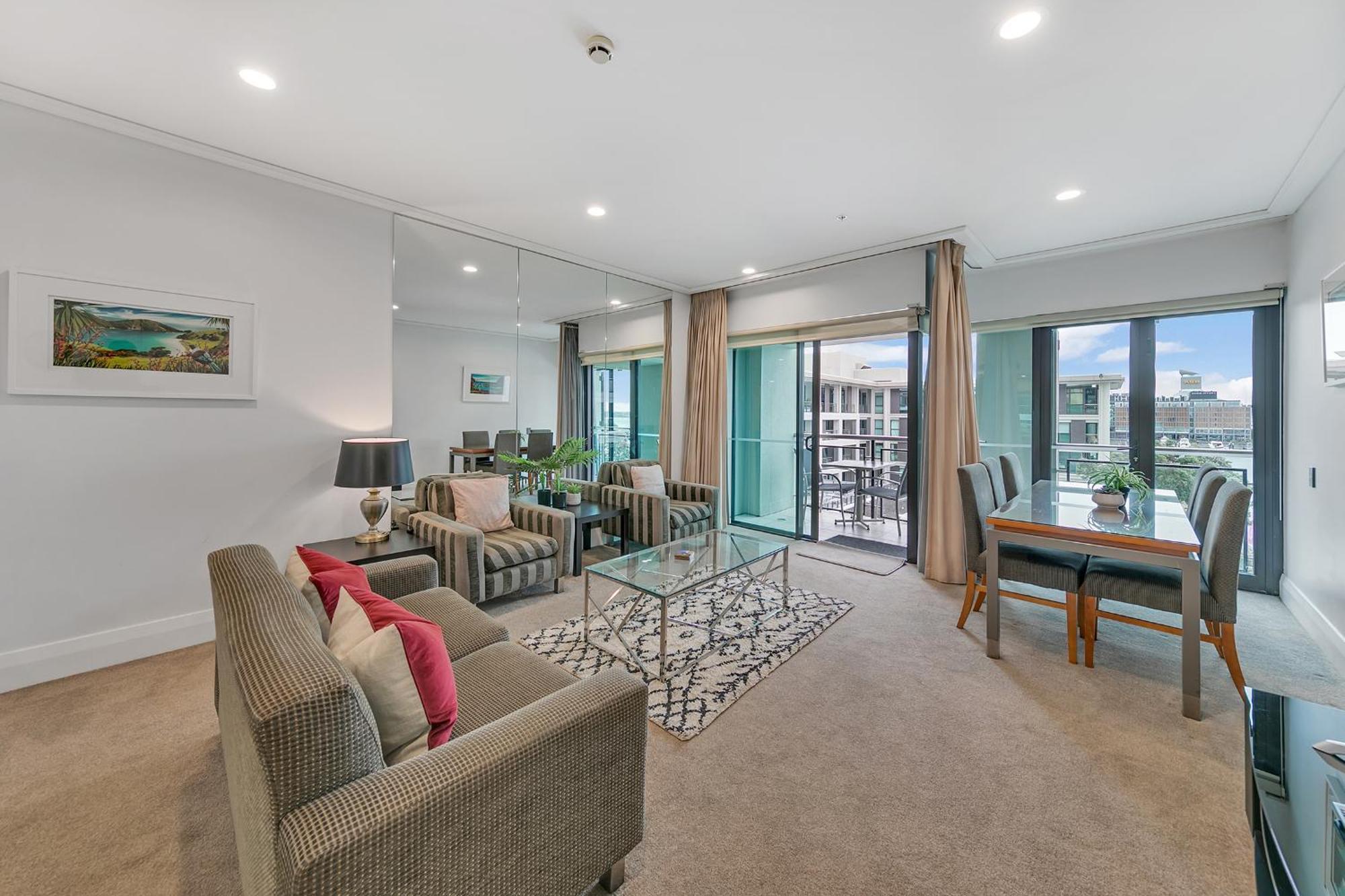 Luxurious & Spacious Living With Breathtaking Views Auckland Extérieur photo