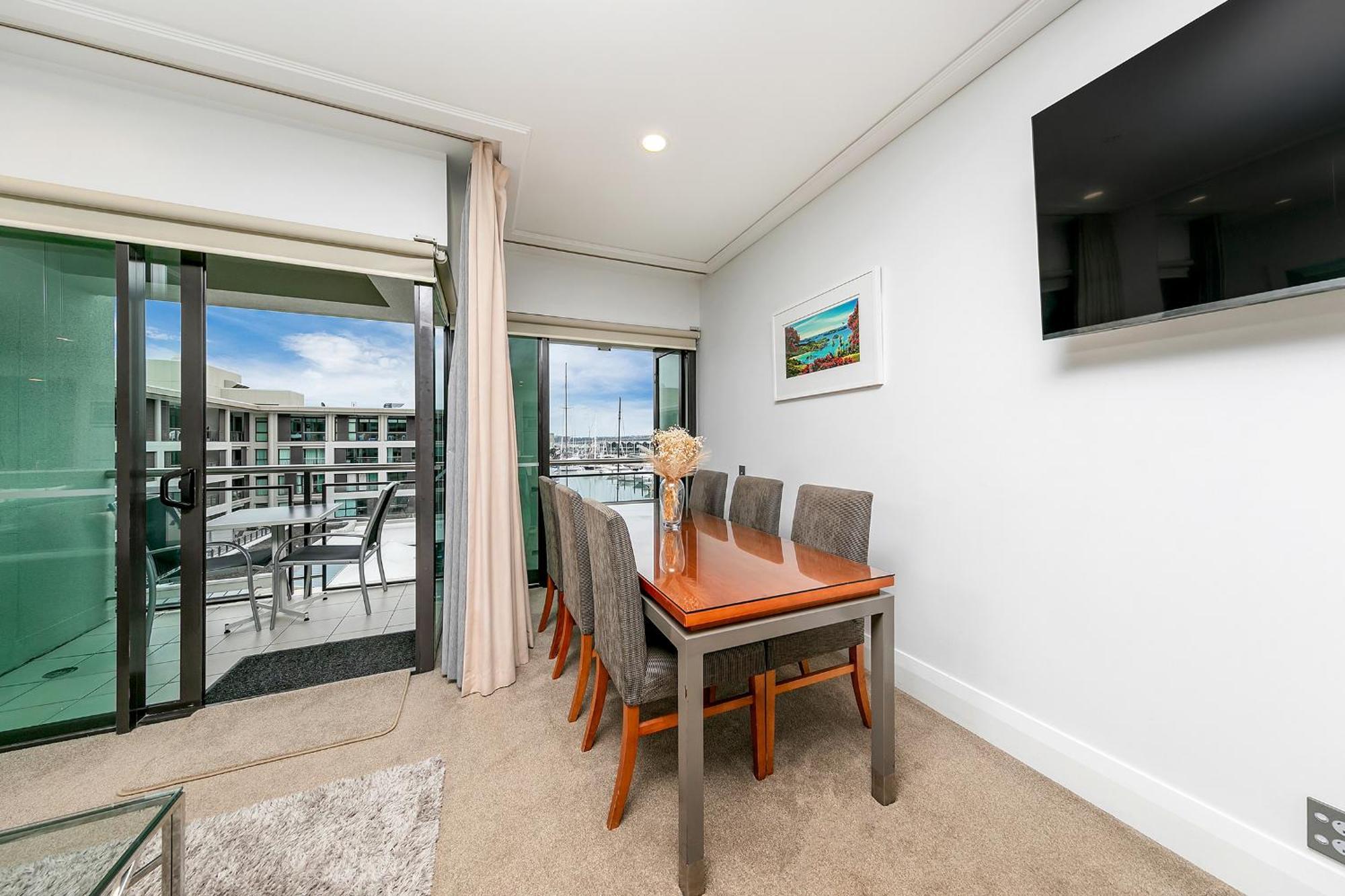 Luxurious & Spacious Living With Breathtaking Views Auckland Extérieur photo